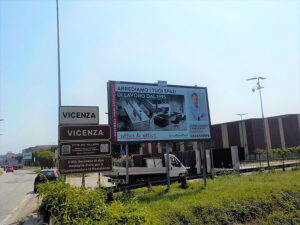 Affissioni 17 Affissione 6X3M Via Scienza