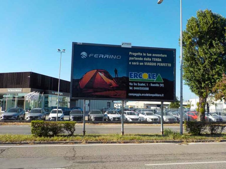 Affissione pubblicitaria 6x3 m in Via del Lavoro