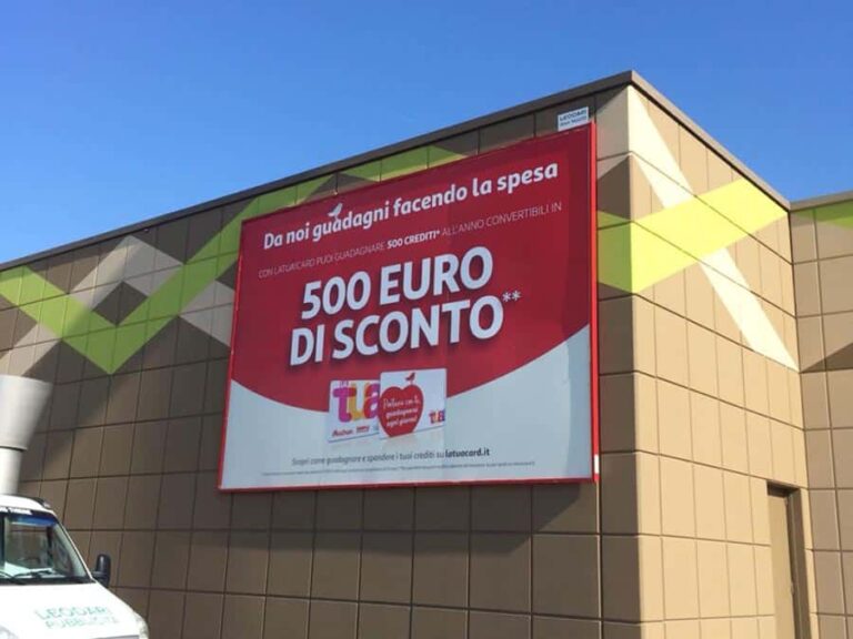 Poster pubblicitario Auchan