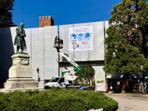 Striscioni-Stendardi-Adotta-Un-Papero-Leodari-Pubblicita-Vicenza