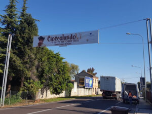 Striscioni-Stendardi-Cioccolandovi-Leodari-Pubblicita-Vicenza