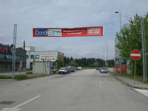 Striscioni-Stendardi-Dondi-Salotti-Leodari-Pubblicita-Vicenza