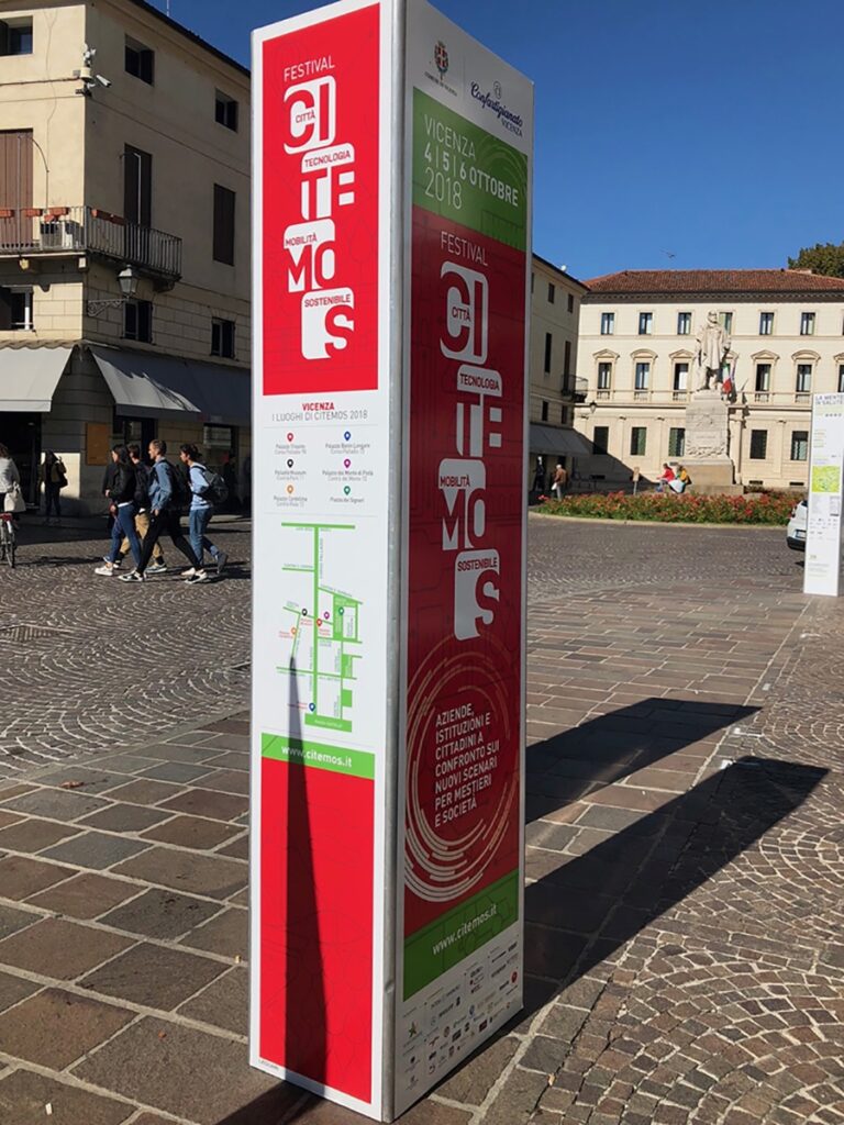 Totem 22 Totem-Citemos-Leodari-Pubblicita-Vicenza