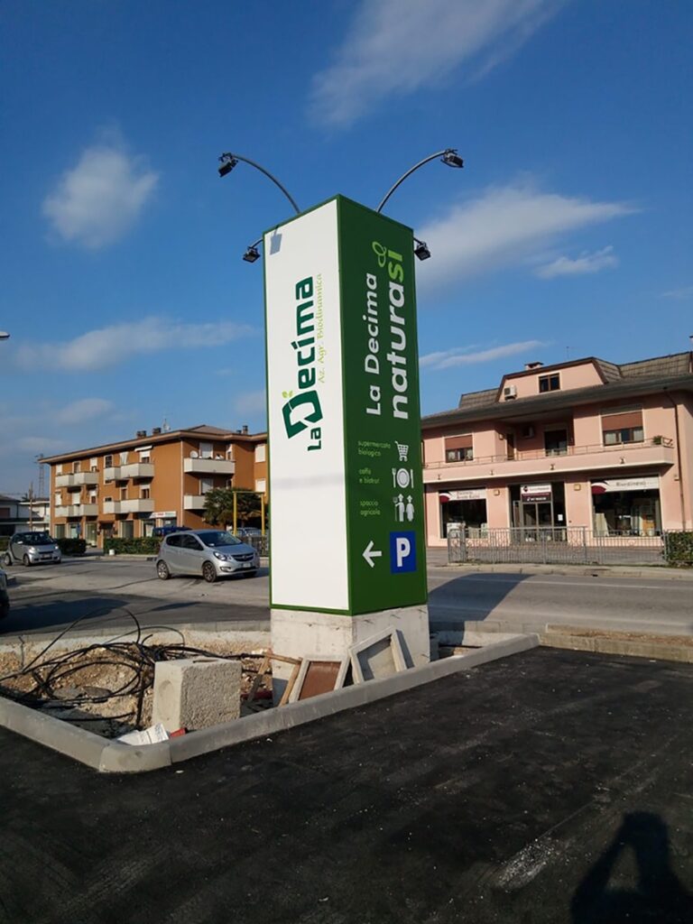 Totem 40 Totem-La-Decima-Leodari-Pubblicita-Vicenza