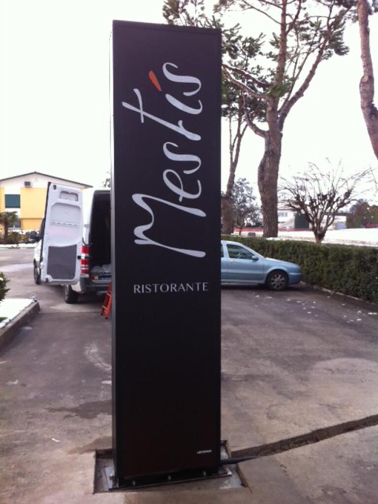 Totem 45 Totem-Mestis-Leodari-Pubblicita-Vicenza