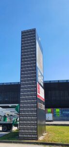 Totem 6 Totem-Upla-Mega-Store-Leodari-Pubblicita-Vicenza